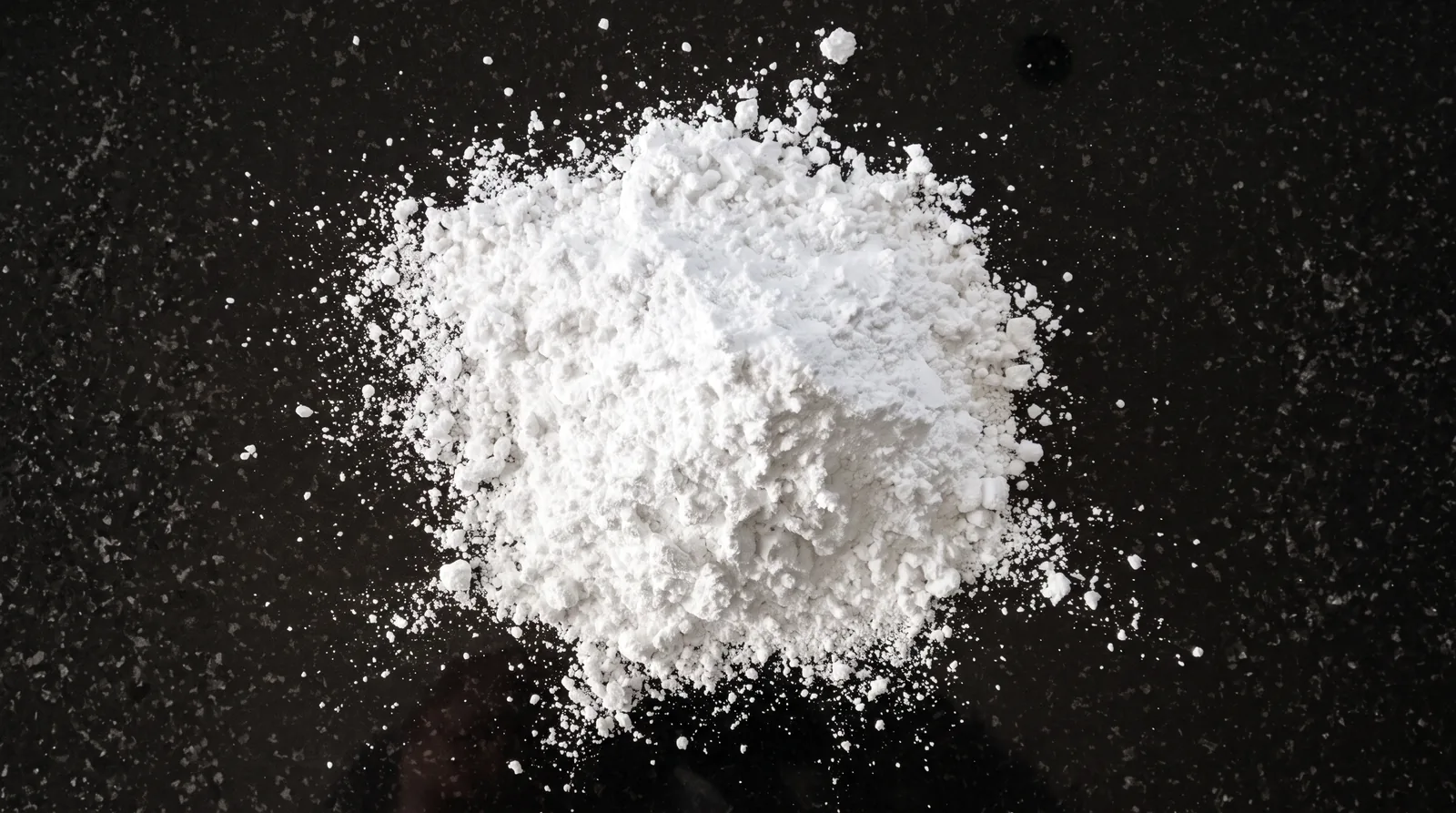Aluminum oxide polish powder